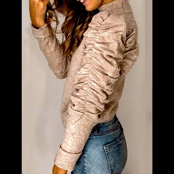 Rare Thick Crew Neck Ruched ⬆️ Design Sleeves On This Apricot Sweater - Picture 4 of 4